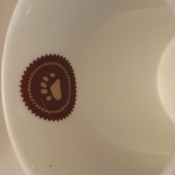 Five Boyd's Bear Mugs includes (5) - Picture 6 of 12